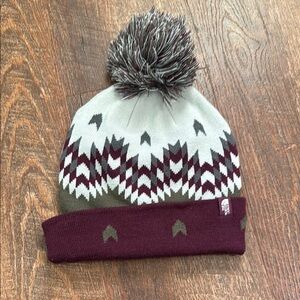 The north face Pom Pom Beanie - Burgundy and White